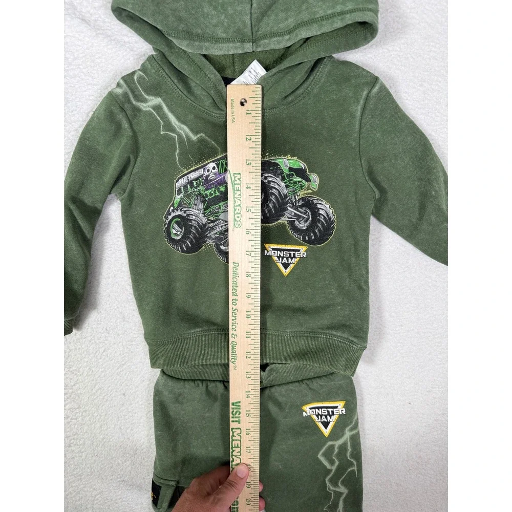 Monster Jam Grave Digger Kids 2T Hoodie and Joggers Set Green FL2543303MJ